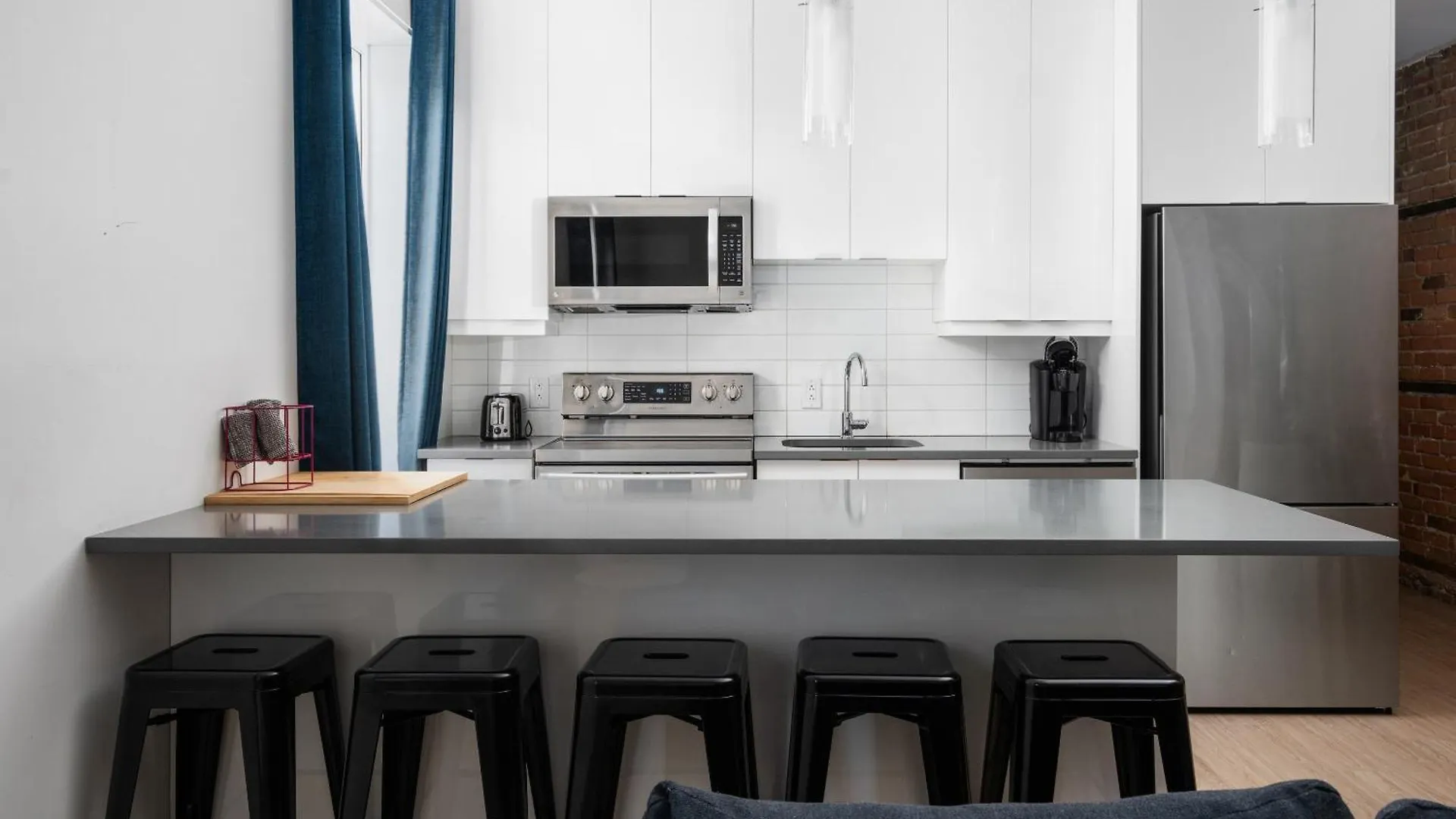 Parc Appartements-Lux Montreal Canada